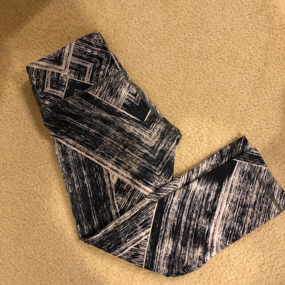 Lululemon Wunder Under Crop Legging